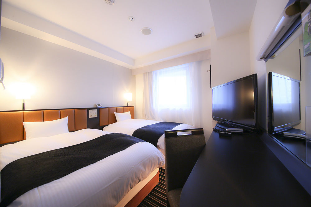 Apa Mita-ekimae 3*
